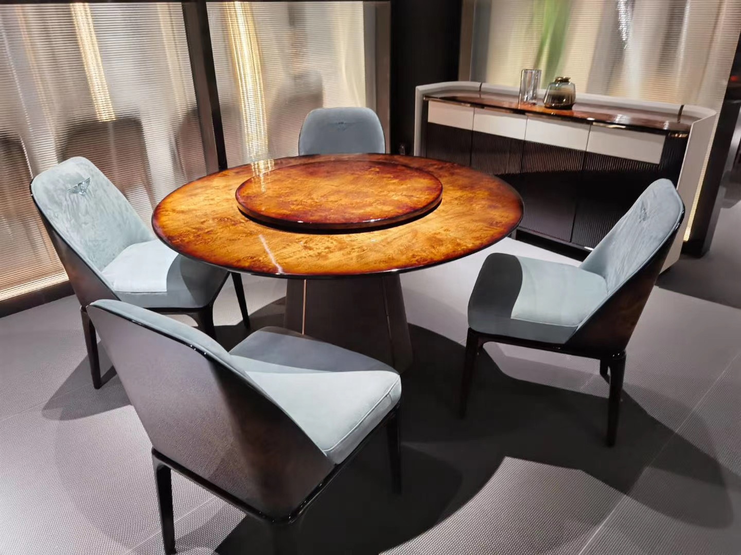 Light luxury minimalism style design kitchen furniture burl modern round dining table with chairs