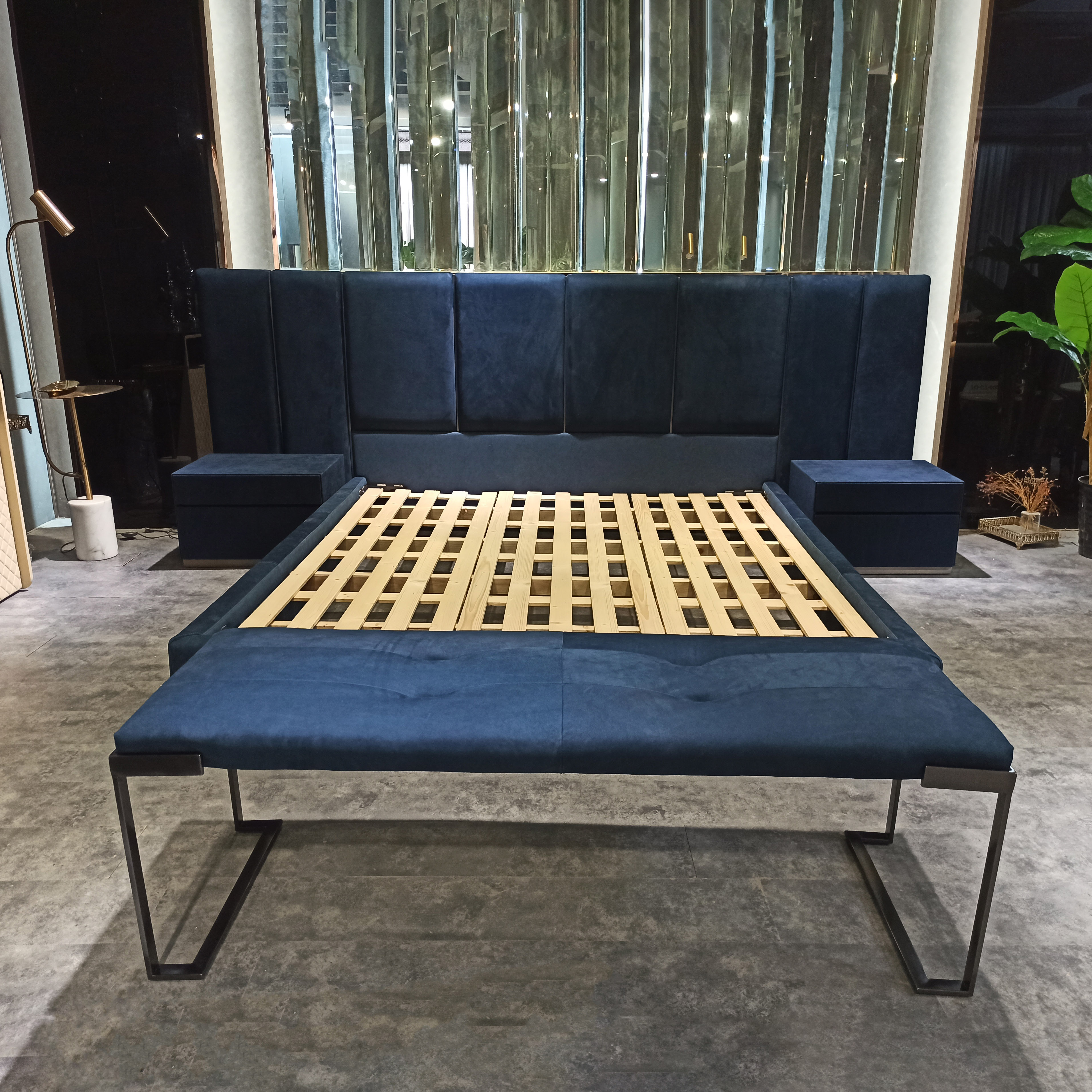 Custom Premium Bedroom Furniture Solid Wood Inner Frame Luxury Modern Comfortable Double Beds