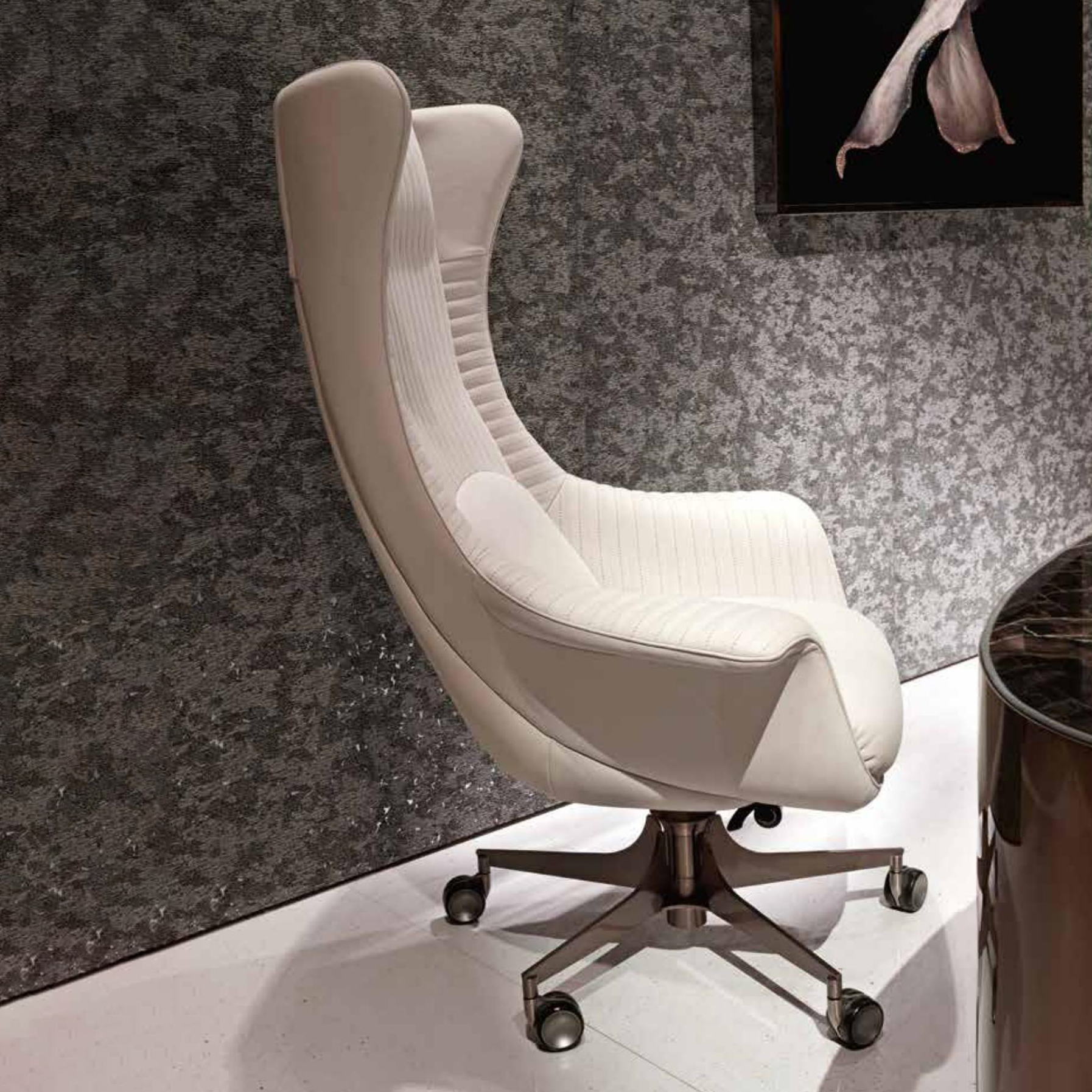 Custom Modern Comfortable White Fabric High Backrest Revolving Luxury Boss Executive Office Chair